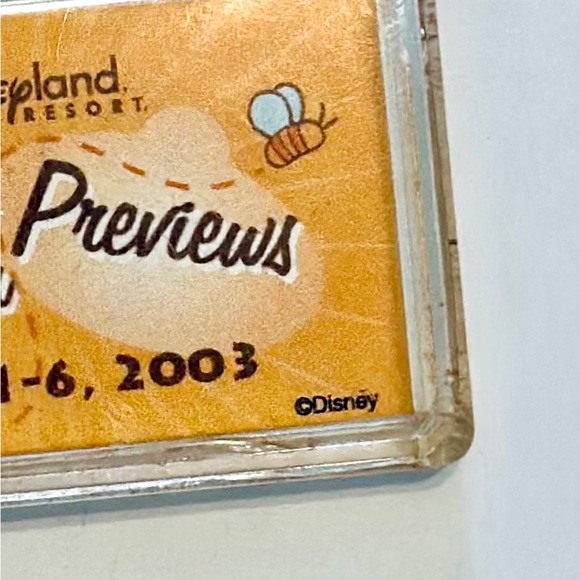 Disneyland 2003 Cast Member Preview Adventures of Winnie the Pooh Keychain - Picture 6 of 6